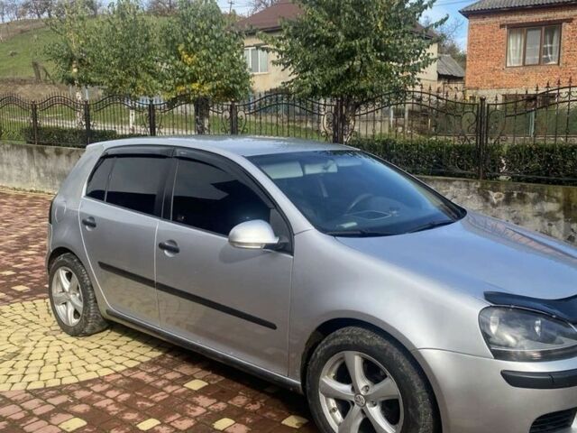 Серый Фольксваген Гольф, объемом двигателя 1.6 л и пробегом 280 тыс. км за 4300 $, фото 4 на Automoto.ua