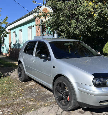 Серый Фольксваген Гольф, объемом двигателя 1.6 л и пробегом 243 тыс. км за 5400 $, фото 7 на Automoto.ua