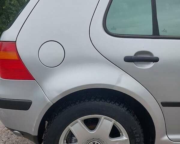 Сірий Фольксваген Гольф, об'ємом двигуна 1.6 л та пробігом 388 тис. км за 3650 $, фото 66 на Automoto.ua