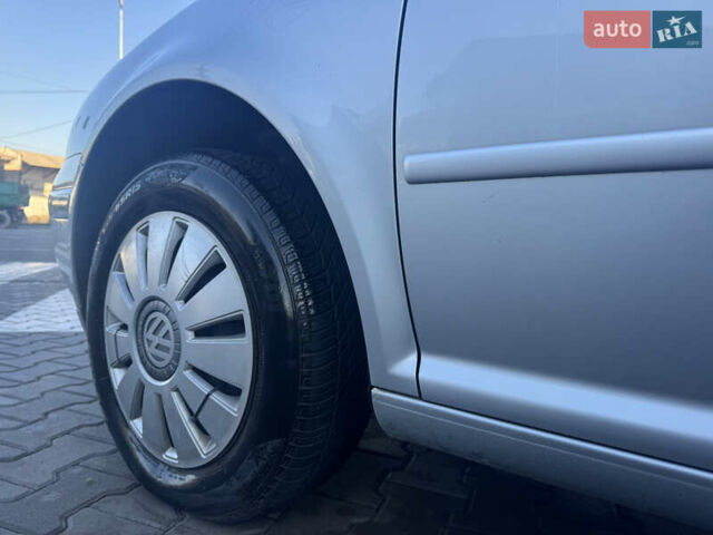 Серый Фольксваген Гольф, объемом двигателя 1.6 л и пробегом 188 тыс. км за 4600 $, фото 11 на Automoto.ua