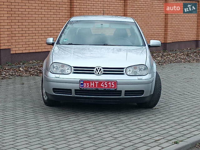 Серый Фольксваген Гольф, объемом двигателя 1.6 л и пробегом 226 тыс. км за 5250 $, фото 1 на Automoto.ua