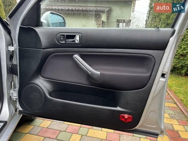 Сірий Фольксваген Гольф, об'ємом двигуна 1.6 л та пробігом 194 тис. км за 4999 $, фото 63 на Automoto.ua