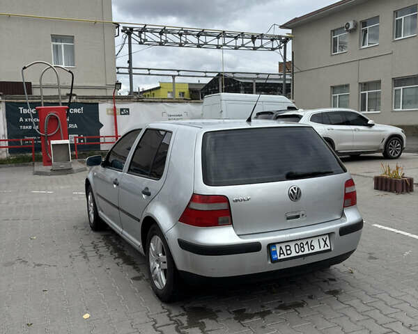 Серый Фольксваген Гольф, объемом двигателя 1.39 л и пробегом 312 тыс. км за 3600 $, фото 5 на Automoto.ua