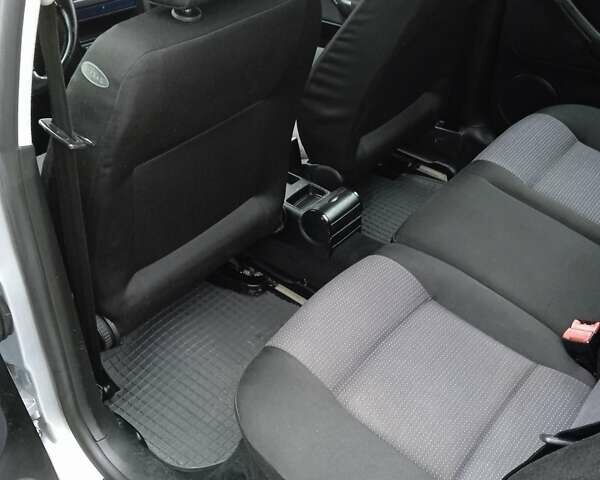 Сірий Фольксваген Гольф, об'ємом двигуна 1.6 л та пробігом 194 тис. км за 4999 $, фото 59 на Automoto.ua