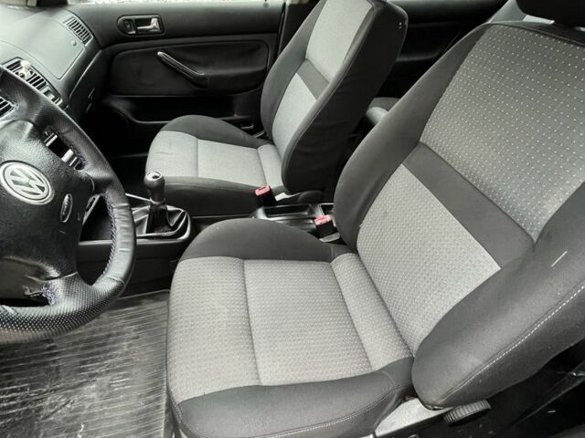 Сірий Фольксваген Гольф, об'ємом двигуна 1.9 л та пробігом 257 тис. км за 4450 $, фото 10 на Automoto.ua