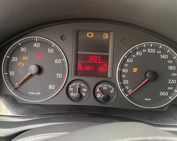 Серый Фольксваген Гольф, объемом двигателя 1.6 л и пробегом 280 тыс. км за 4300 $, фото 12 на Automoto.ua