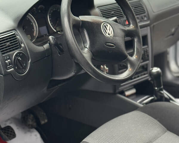 Сірий Фольксваген Гольф, об'ємом двигуна 1.6 л та пробігом 178 тис. км за 4100 $, фото 34 на Automoto.ua