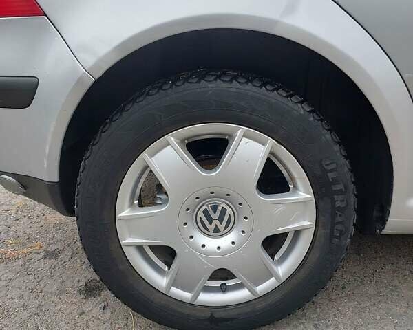 Сірий Фольксваген Гольф, об'ємом двигуна 1.6 л та пробігом 388 тис. км за 3650 $, фото 65 на Automoto.ua