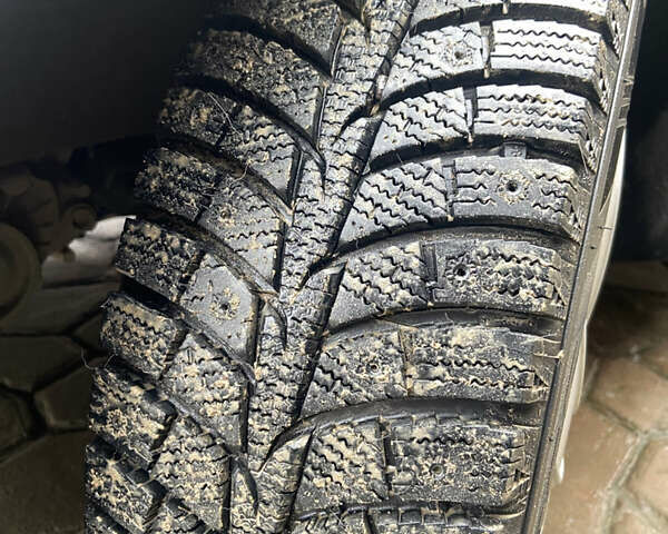 Серый Фольксваген Гольф, объемом двигателя 1.4 л и пробегом 215 тыс. км за 3950 $, фото 17 на Automoto.ua