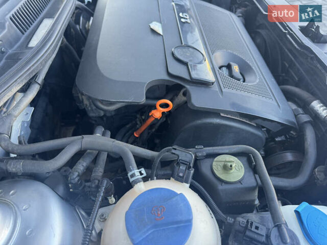 Серый Фольксваген Гольф, объемом двигателя 1.6 л и пробегом 188 тыс. км за 4600 $, фото 26 на Automoto.ua