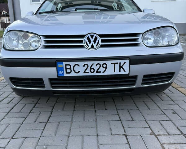 Серый Фольксваген Гольф, объемом двигателя 1.4 л и пробегом 269 тыс. км за 4400 $, фото 1 на Automoto.ua