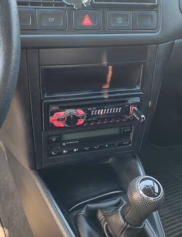 Серый Фольксваген Гольф, объемом двигателя 1.4 л и пробегом 256 тыс. км за 4500 $, фото 3 на Automoto.ua