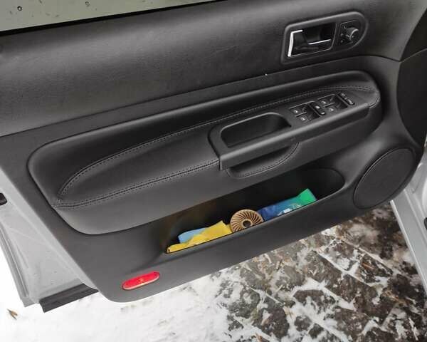 Серый Фольксваген Гольф, объемом двигателя 1.6 л и пробегом 167 тыс. км за 6000 $, фото 13 на Automoto.ua