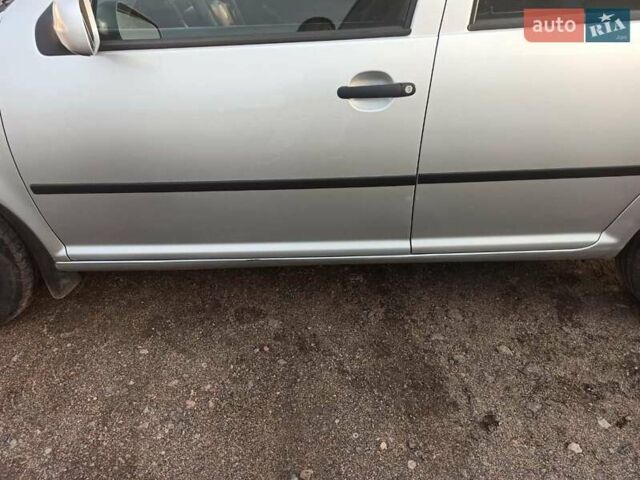 Серый Фольксваген Гольф, объемом двигателя 1.6 л и пробегом 219 тыс. км за 5200 $, фото 4 на Automoto.ua