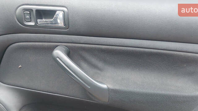 Серый Фольксваген Гольф, объемом двигателя 1.6 л и пробегом 154 тыс. км за 5500 $, фото 13 на Automoto.ua