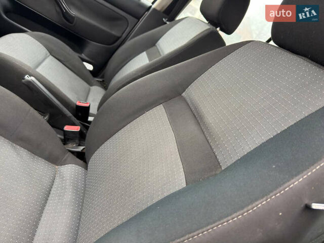 Сірий Фольксваген Гольф, об'ємом двигуна 1.4 л та пробігом 197 тис. км за 4350 $, фото 22 на Automoto.ua