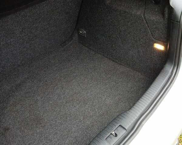 Сірий Фольксваген Гольф, об'ємом двигуна 1.6 л та пробігом 194 тис. км за 4999 $, фото 30 на Automoto.ua