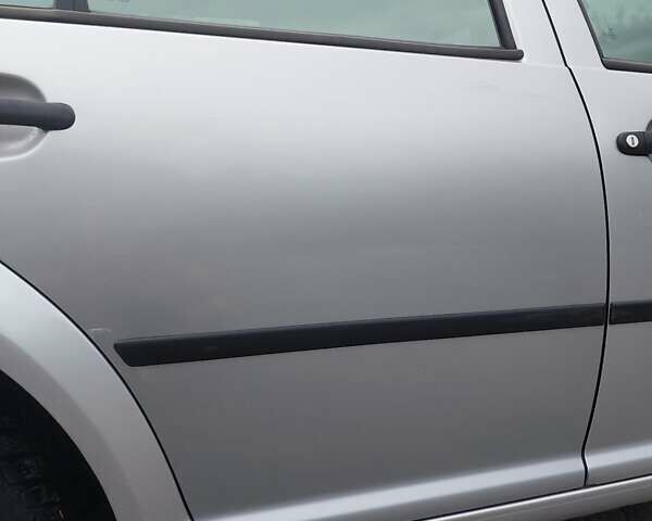 Сірий Фольксваген Гольф, об'ємом двигуна 1.6 л та пробігом 388 тис. км за 3650 $, фото 61 на Automoto.ua