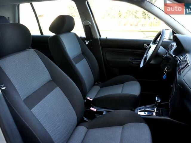 Серый Фольксваген Гольф, объемом двигателя 1.6 л и пробегом 146 тыс. км за 5700 $, фото 27 на Automoto.ua