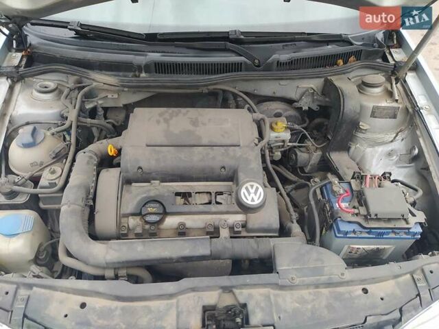 Серый Фольксваген Гольф, объемом двигателя 1.39 л и пробегом 220 тыс. км за 4300 $, фото 8 на Automoto.ua