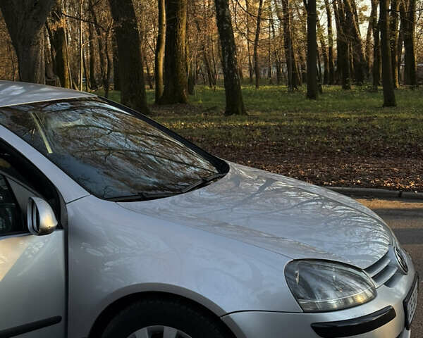 Сірий Фольксваген Гольф, об'ємом двигуна 1.39 л та пробігом 287 тис. км за 4800 $, фото 43 на Automoto.ua