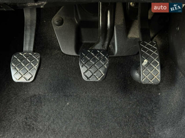 Серый Фольксваген Гольф, объемом двигателя 1.6 л и пробегом 178 тыс. км за 4999 $, фото 36 на Automoto.ua