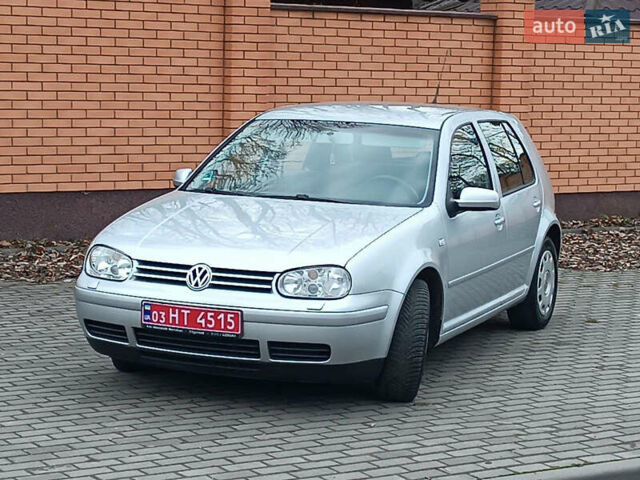 Серый Фольксваген Гольф, объемом двигателя 1.6 л и пробегом 226 тыс. км за 5250 $, фото 2 на Automoto.ua
