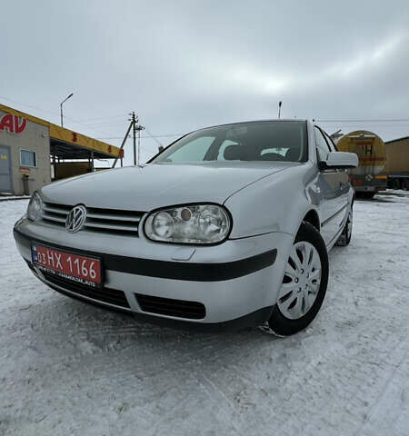 Серый Фольксваген Гольф, объемом двигателя 1.6 л и пробегом 223 тыс. км за 5500 $, фото 1 на Automoto.ua