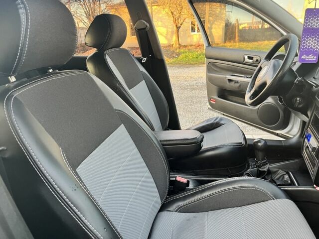 Серый Фольксваген Гольф, объемом двигателя 1.9 л и пробегом 326 тыс. км за 3950 $, фото 5 на Automoto.ua