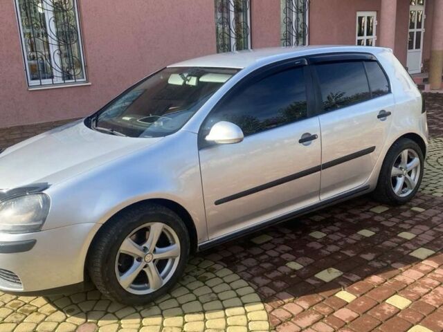 Серый Фольксваген Гольф, объемом двигателя 1.6 л и пробегом 280 тыс. км за 4300 $, фото 1 на Automoto.ua