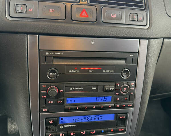 Серый Фольксваген Гольф, объемом двигателя 1.6 л и пробегом 170 тыс. км за 5200 $, фото 21 на Automoto.ua