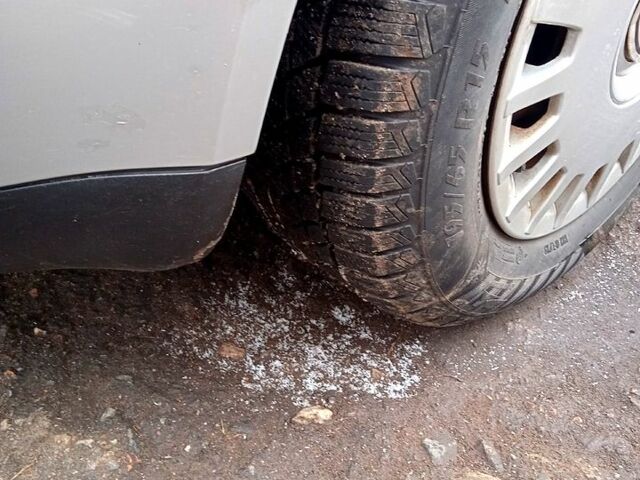 Сірий Фольксваген Гольф, об'ємом двигуна 1.4 л та пробігом 220 тис. км за 3750 $, фото 3 на Automoto.ua