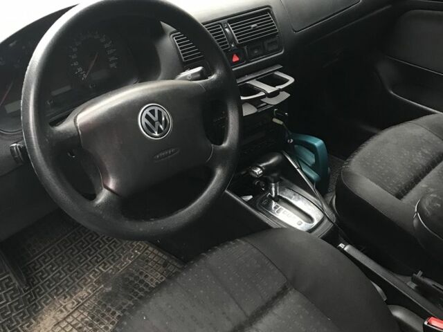 Серый Фольксваген Гольф, объемом двигателя 1.6 л и пробегом 3 тыс. км за 2001 $, фото 2 на Automoto.ua