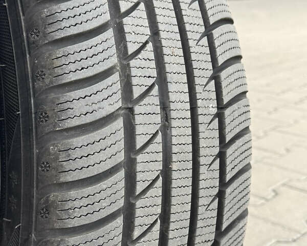 Серый Фольксваген Гольф, объемом двигателя 1.6 л и пробегом 178 тыс. км за 4999 $, фото 11 на Automoto.ua