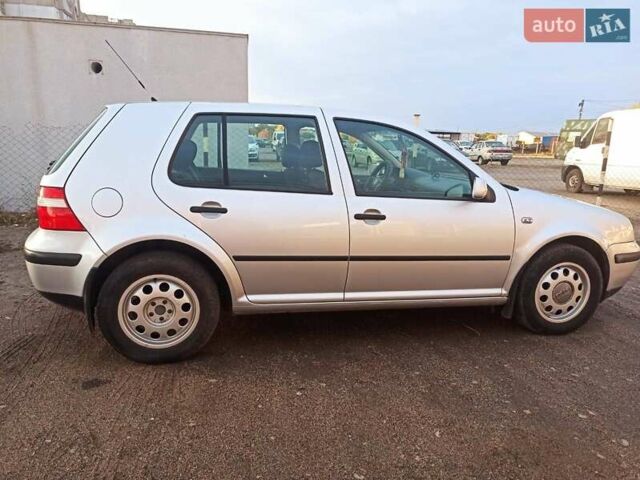 Серый Фольксваген Гольф, объемом двигателя 1.6 л и пробегом 219 тыс. км за 5200 $, фото 2 на Automoto.ua