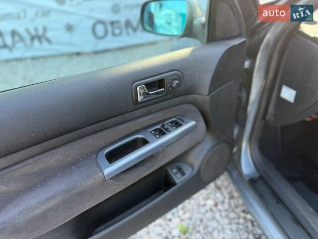 Серый Фольксваген Гольф, объемом двигателя 1.98 л и пробегом 260 тыс. км за 3350 $, фото 9 на Automoto.ua