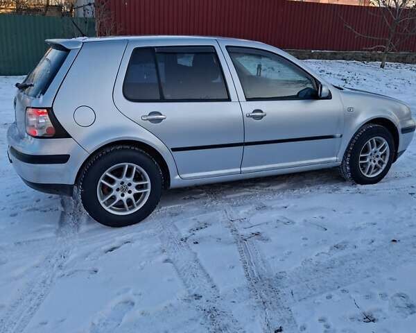 Серый Фольксваген Гольф, объемом двигателя 1.4 л и пробегом 280 тыс. км за 3500 $, фото 4 на Automoto.ua