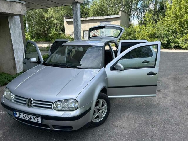 Серый Фольксваген Гольф, объемом двигателя 1.4 л и пробегом 400 тыс. км за 3750 $, фото 16 на Automoto.ua