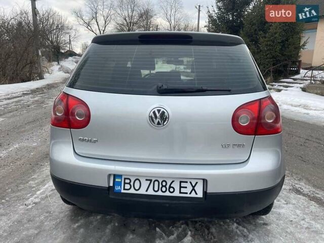 Серый Фольксваген Гольф, объемом двигателя 1.6 л и пробегом 241 тыс. км за 4500 $, фото 7 на Automoto.ua