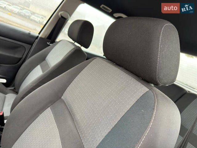Сірий Фольксваген Гольф, об'ємом двигуна 1.4 л та пробігом 197 тис. км за 4350 $, фото 21 на Automoto.ua