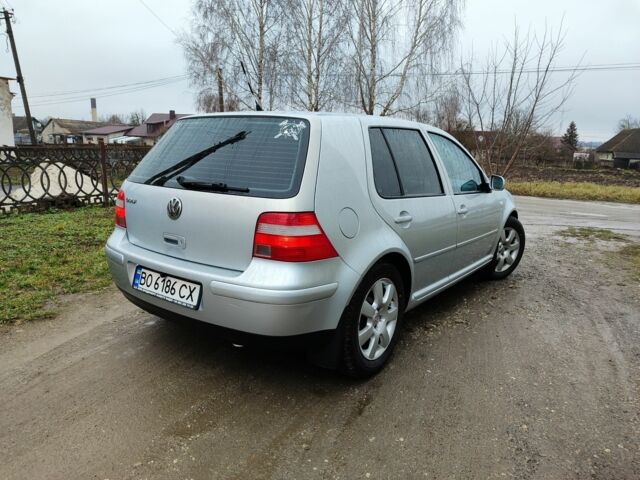 Серый Фольксваген Гольф, объемом двигателя 1.6 л и пробегом 258 тыс. км за 4500 $, фото 3 на Automoto.ua