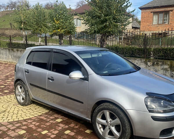 Серый Фольксваген Гольф, объемом двигателя 1.6 л и пробегом 280 тыс. км за 4300 $, фото 3 на Automoto.ua