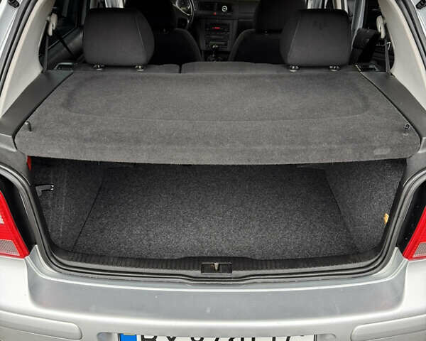 Серый Фольксваген Гольф, объемом двигателя 1.6 л и пробегом 170 тыс. км за 5200 $, фото 2 на Automoto.ua