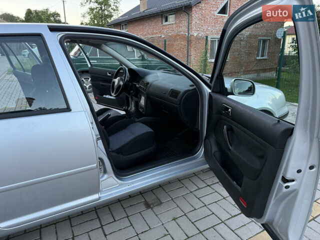 Серый Фольксваген Гольф, объемом двигателя 1.4 л и пробегом 269 тыс. км за 4400 $, фото 18 на Automoto.ua