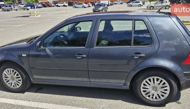 Серый Фольксваген Гольф, объемом двигателя 1.39 л и пробегом 234 тыс. км за 3950 $, фото 5 на Automoto.ua