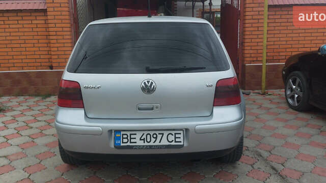 Серый Фольксваген Гольф, объемом двигателя 1.6 л и пробегом 154 тыс. км за 5500 $, фото 2 на Automoto.ua