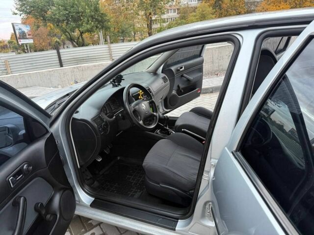 Фольксваген Гольф 2003 у Кривому Розі на Automoto.ua Сірий Фольксваген Гольф, об'ємом двигуна 1.4 л та пробігом 187 тис. км за 3500 $, фото 13 на Automoto.ua