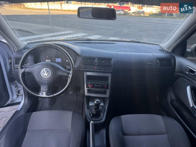 Серый Фольксваген Гольф, объемом двигателя 1.6 л и пробегом 188 тыс. км за 4600 $, фото 13 на Automoto.ua