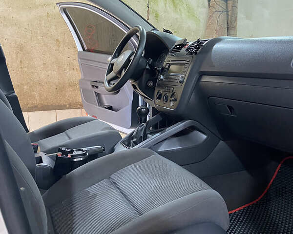 Серый Фольксваген Гольф, объемом двигателя 1.39 л и пробегом 189 тыс. км за 5450 $, фото 8 на Automoto.ua