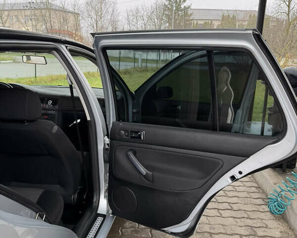 Серый Фольксваген Гольф, объемом двигателя 1.6 л и пробегом 170 тыс. км за 5200 $, фото 7 на Automoto.ua